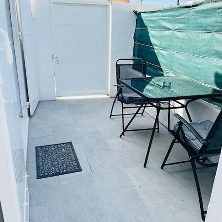 Joli Petit Studio Cosy Marignane Bagian luar foto